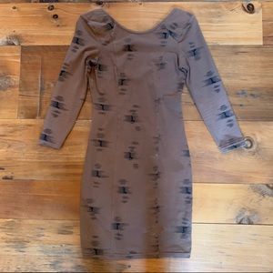 Wilfred Short Dress with Long Sleeves